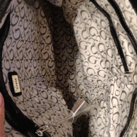 Guess Shoulder Bag Satchel - Picture 6 of 8